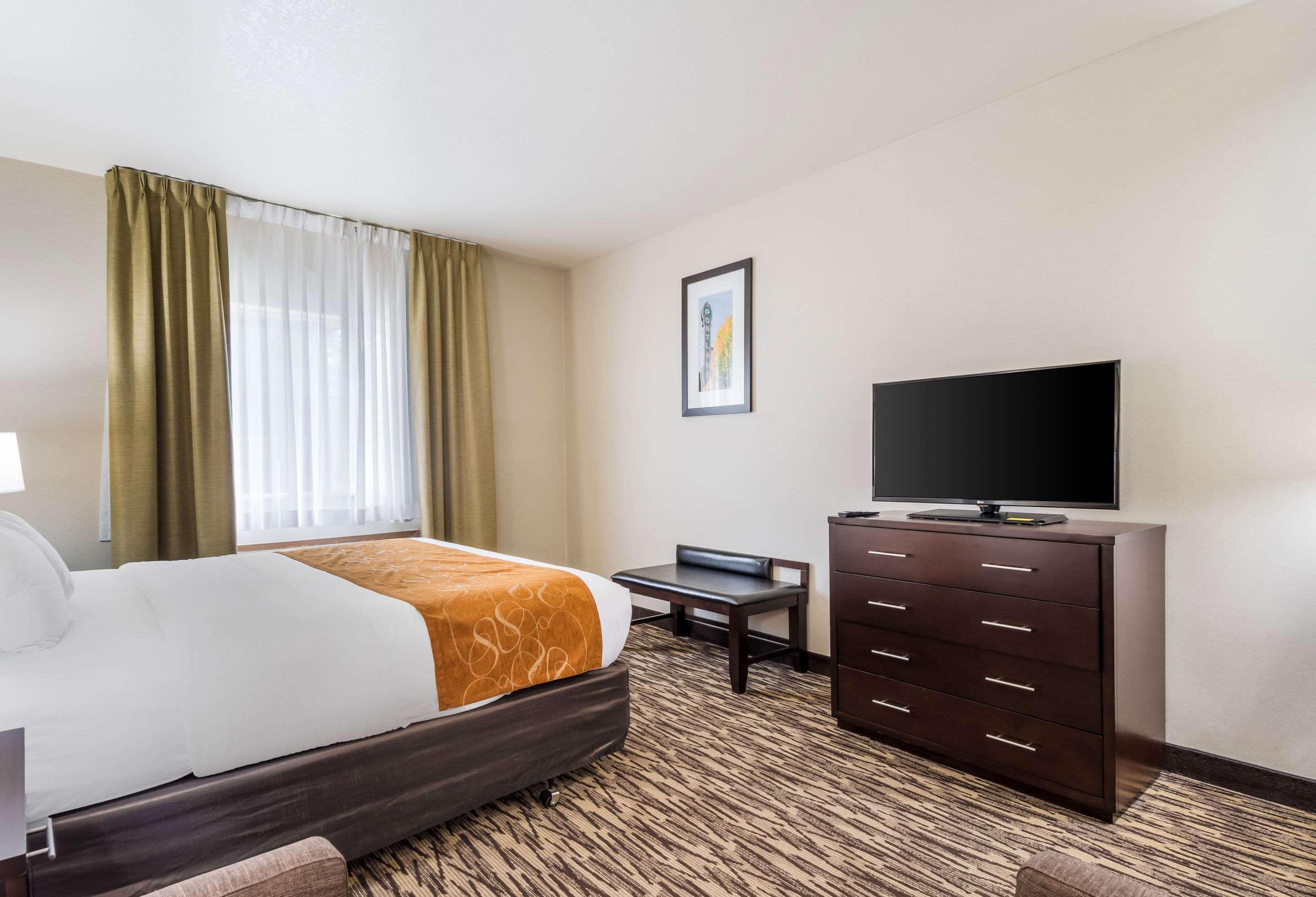 Comfort Suites Portland Airport Екстер'єр фото
