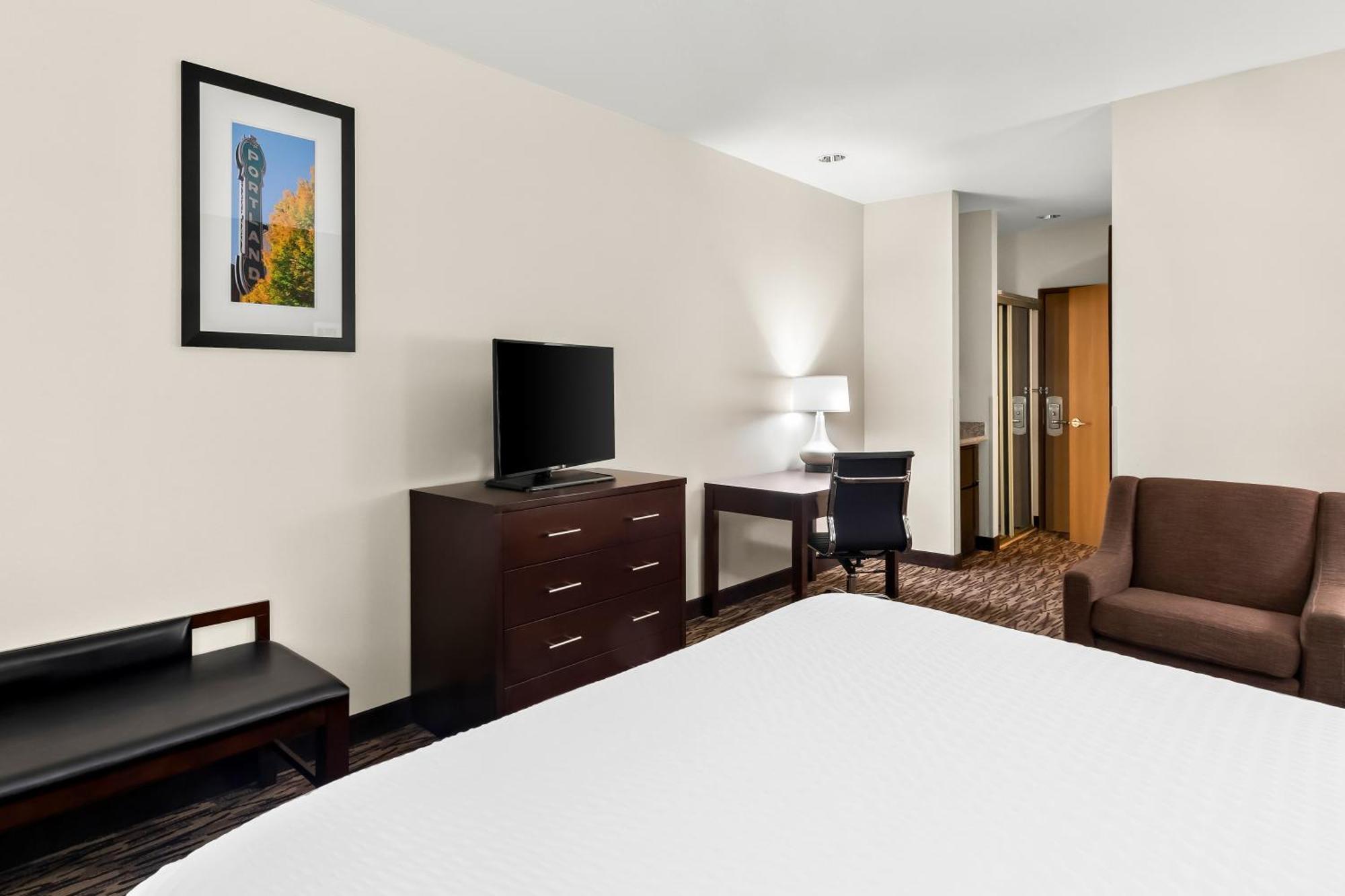 Comfort Suites Portland Airport Екстер'єр фото