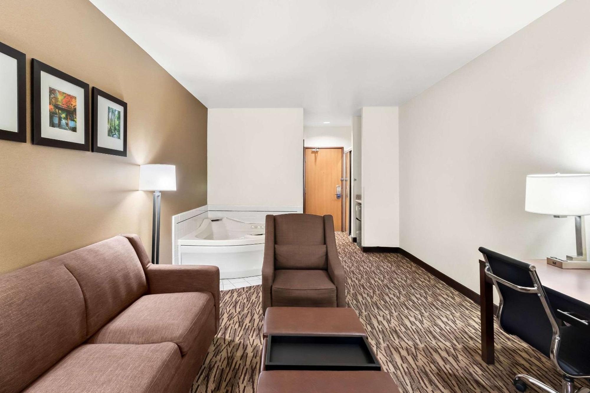 Comfort Suites Portland Airport Екстер'єр фото
